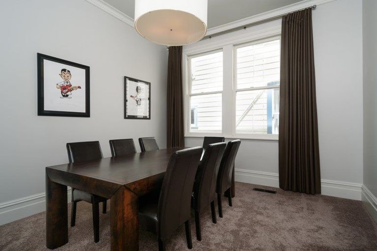 Photo of property in 12 Burnell Avenue, Thorndon, Wellington, 6011