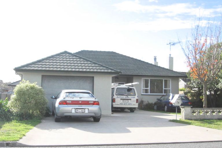 Photo of property in 15 Harpham Street, Taradale, Napier, 4112