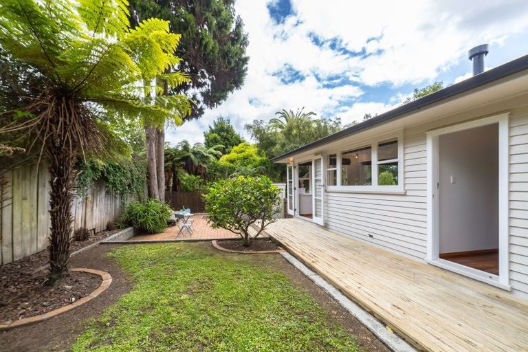 Photo of property in 40 Jocelyn Crescent, Pinehaven, Upper Hutt, 5019