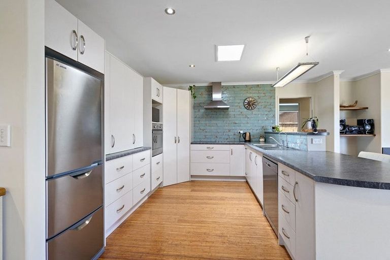 Photo of property in 22b Madison Street, Cambridge, 3434