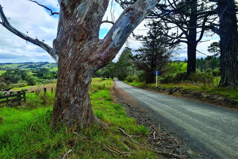 Photo of property in 68 Cemetery Road, Wainui, Silverdale, 0992