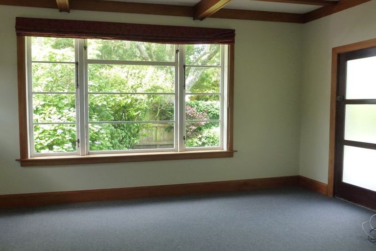 Photo of property in 24 Milverton Avenue, Hokowhitu, Palmerston North, 4410