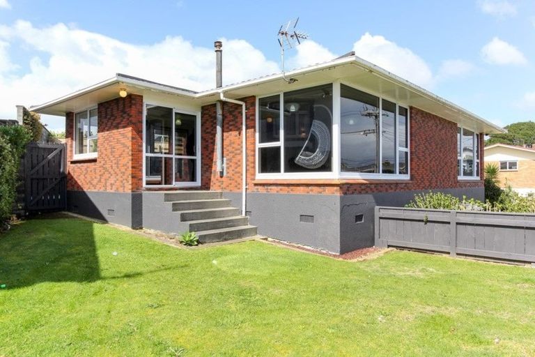 Photo of property in 31 Bayly Road, Moturoa, New Plymouth, 4310