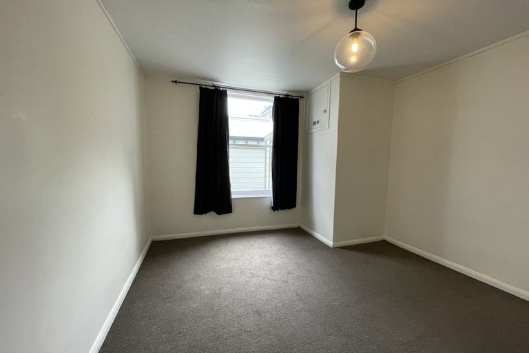 Photo of property in 1/14 Clifton Terrace, Kelburn, Wellington, 6012