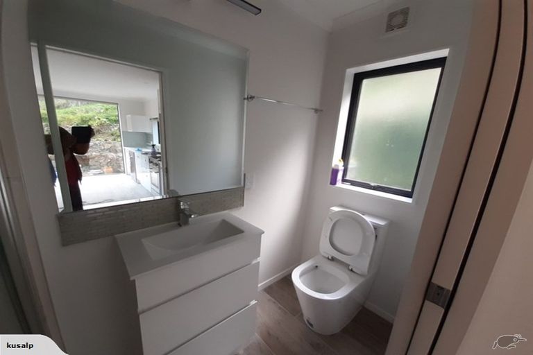 Photo of property in 31 Percy Dyett Drive, Karori, Wellington, 6012