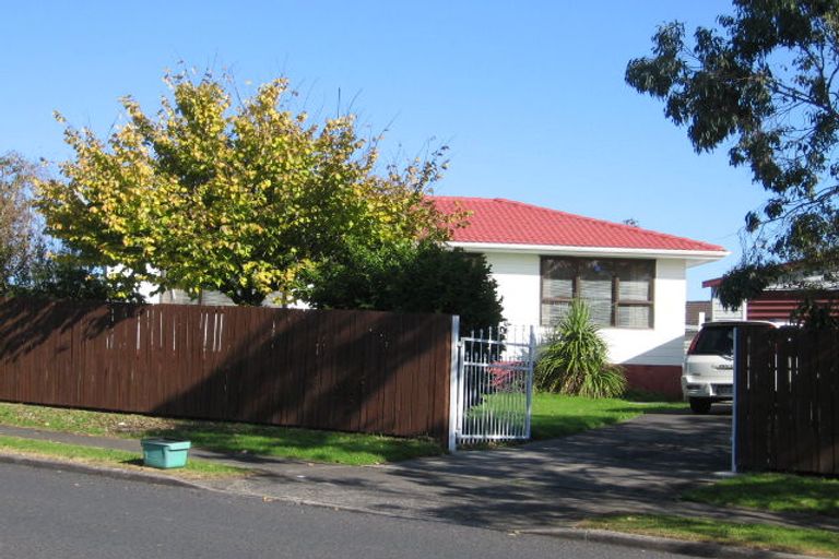 Photo of property in 32 Diorella Drive, Clover Park, Auckland, 2019