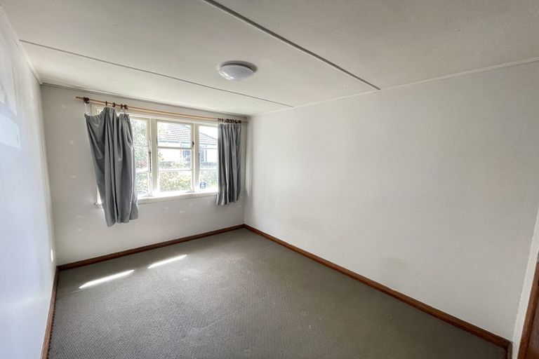 Photo of property in 12 Hillary Crescent, Upper Riccarton, Christchurch, 8041