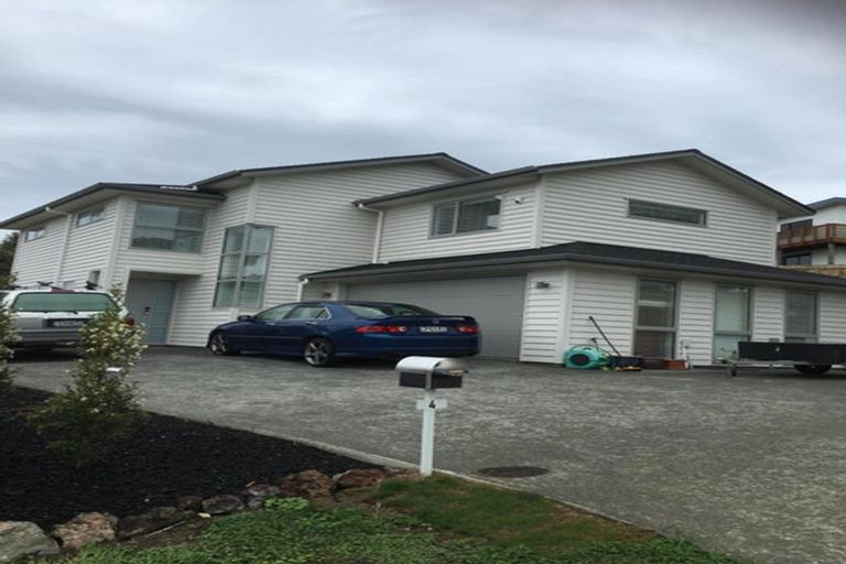 Photo of property in 4 Bridget Court, Red Beach, 0932