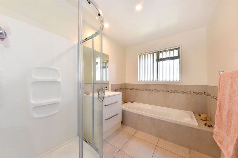 Photo of property in 9 Kokoda Street, Halswell, Christchurch, 8025