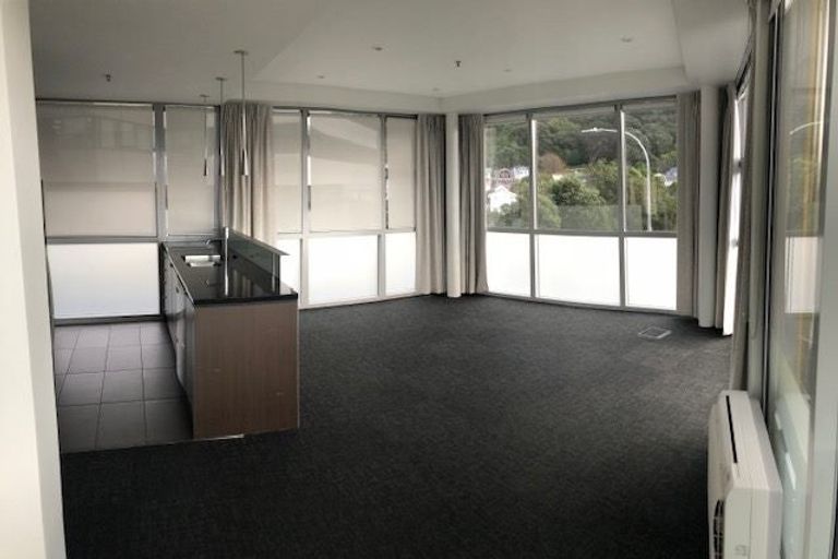 Photo of property in Summit Apartments, 5/184 Molesworth Street, Thorndon, Wellington, 6011