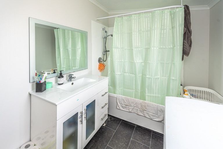 Photo of property in 15 Rata Street, Gonville, Whanganui, 4501