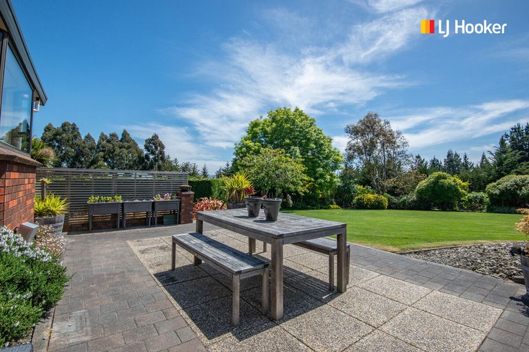 Photo of property in 135 Chain Hills Road, Chain Hills, Dunedin, 9076