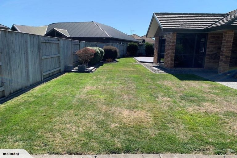 Photo of property in 4 Manhattan Court, Kelvin Grove, Palmerston North, 4414