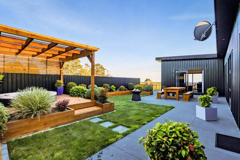 Photo of property in 1202 Frankley Road, Hurworth, New Plymouth, 4371