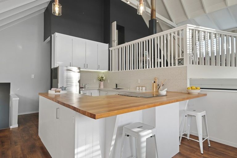 Photo of property in 28 Syndic Street, Cromwell, 9310