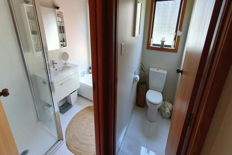 Photo of property in 18 Puketiro Place, Paihia, 0200
