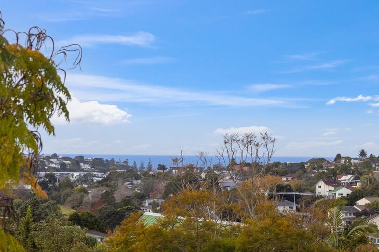 Photo of property in 48a Redwing Street, Browns Bay, Auckland, 0630