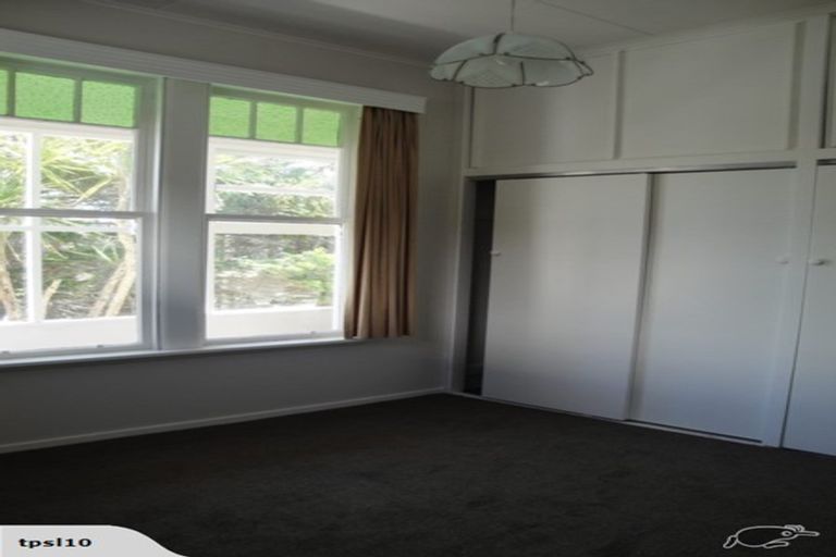 Photo of property in 21 Disley Street, Highbury, Wellington, 6012