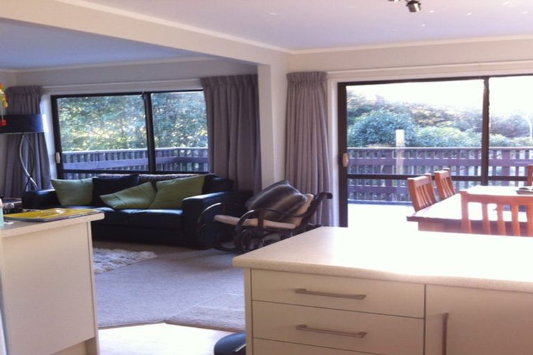 Photo of property in 33 Ngaio Gorge Road, Ngaio, Wellington, 6035