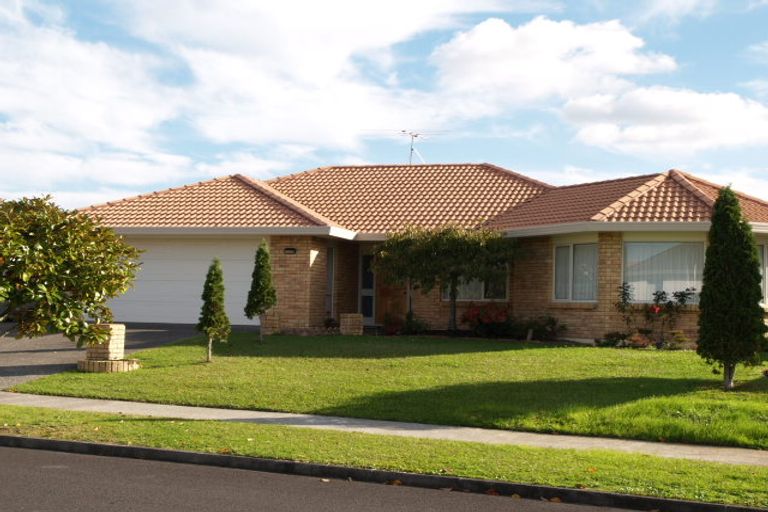 Photo of property in 22 Astoria Place, Northpark, Auckland, 2013