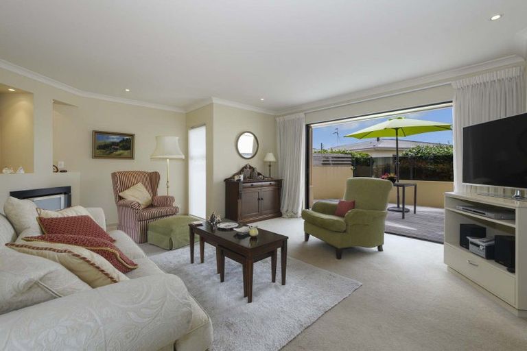 Photo of property in 5 Acklam Avenue, Otumoetai, Tauranga, 3110