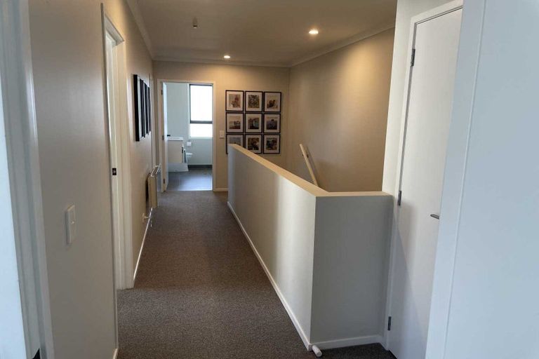 Photo of property in 31 Discovery Place, Marfell, New Plymouth, 4310