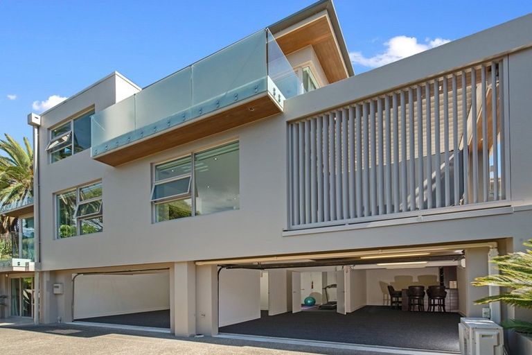 Photo of property in 12 Hauraki Road, Hauraki, Auckland, 0622