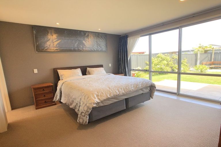Photo of property in 4 Pania Place, Poraiti, Napier, 4112
