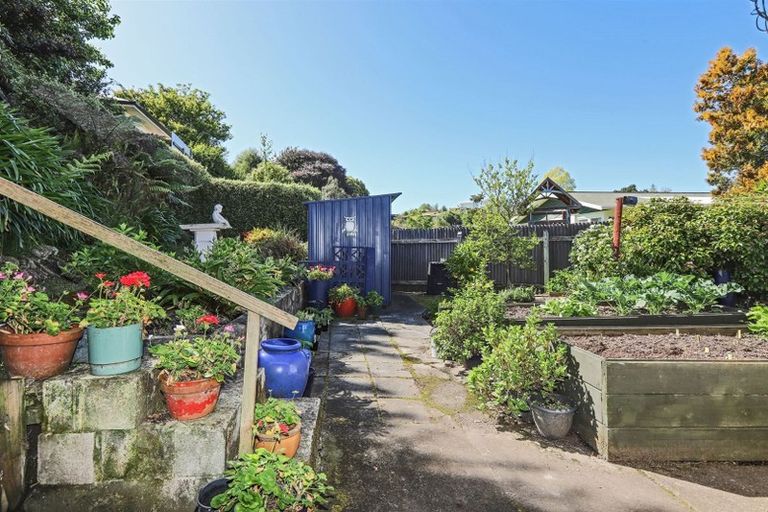Photo of property in 32 Campbell Street, Havelock North, 4130