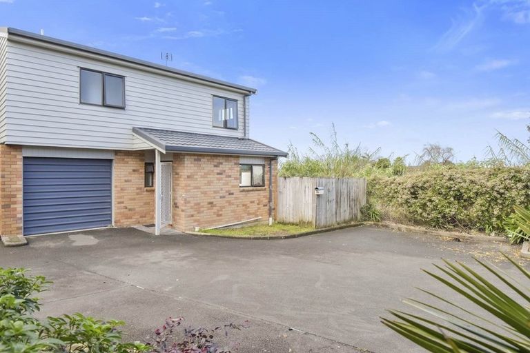 Photo of property in 16/36 West Coast Road, Glen Eden, Auckland, 0602