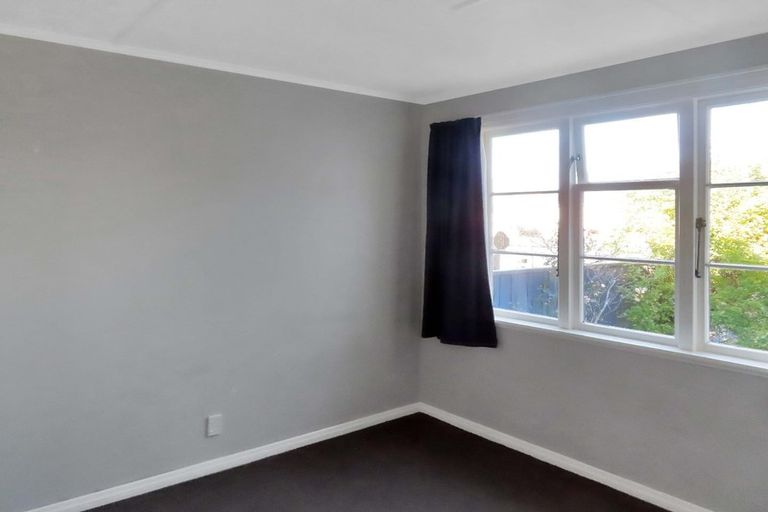Photo of property in 10 Dempsey Street, Naenae, Lower Hutt, 5011