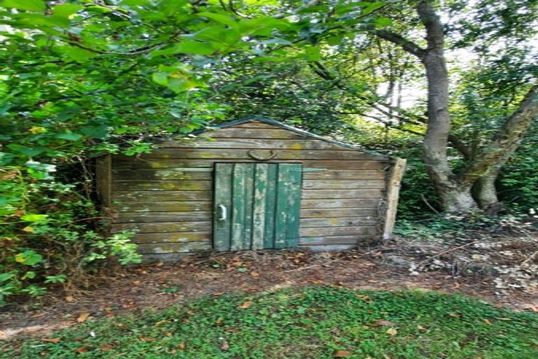 Photo of property in 746 Clutha River Road, Rongahere, Balclutha, 9274