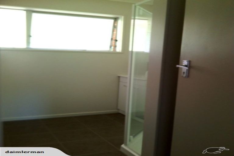 Photo of property in 3/7 Harris Street, New Plymouth, 4310