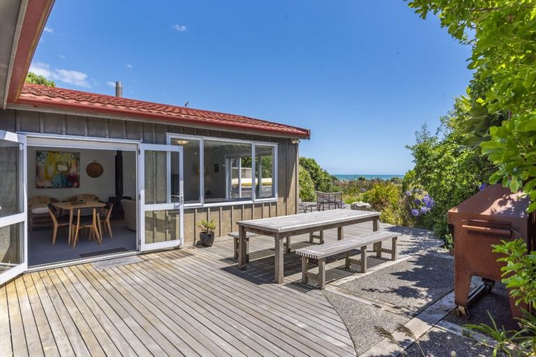 Photo of property in 23 Rodney Avenue, Te Horo Beach, Otaki, 5581