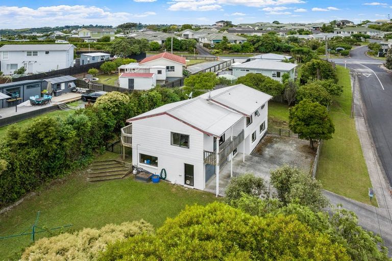 Photo of property in 32 Brandon Road, Manly, Whangaparaoa, 0930