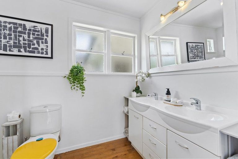 Photo of property in 1886 State Highway 1, Kaiwaka, 0573