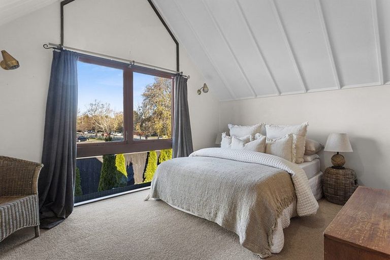 Photo of property in 2/24 Creyke Road, Ilam, Christchurch, 8041