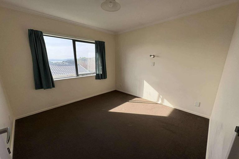 Photo of property in 4 Kekerenga Street, Strathmore Park, Wellington, 6022