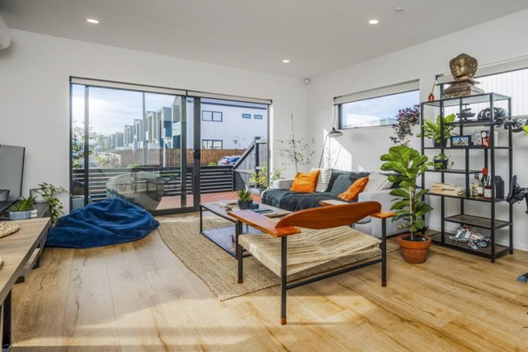 Photo of property in 41 John Gray Street, Papakura, 2110