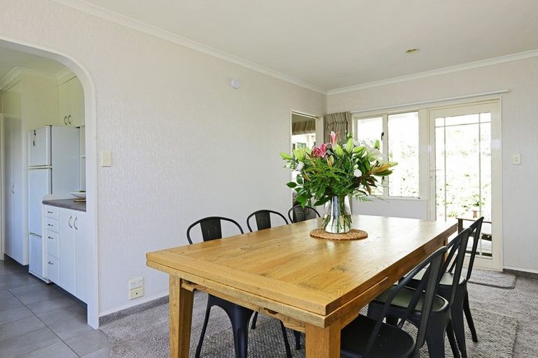 Photo of property in 6 Brompton Drive, Taradale, Napier, 4112