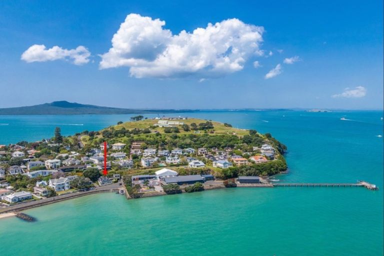 Photo of property in 62 King Edward Parade, Devonport, Auckland, 0624