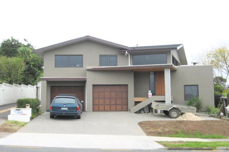 Photo of property in 2/11 Pigeon Mountain Road, Half Moon Bay, Auckland, 2012