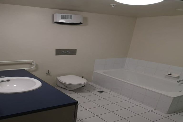 Photo of property in 21 Cambridge Terrace, Christchurch Central, Christchurch, 8013