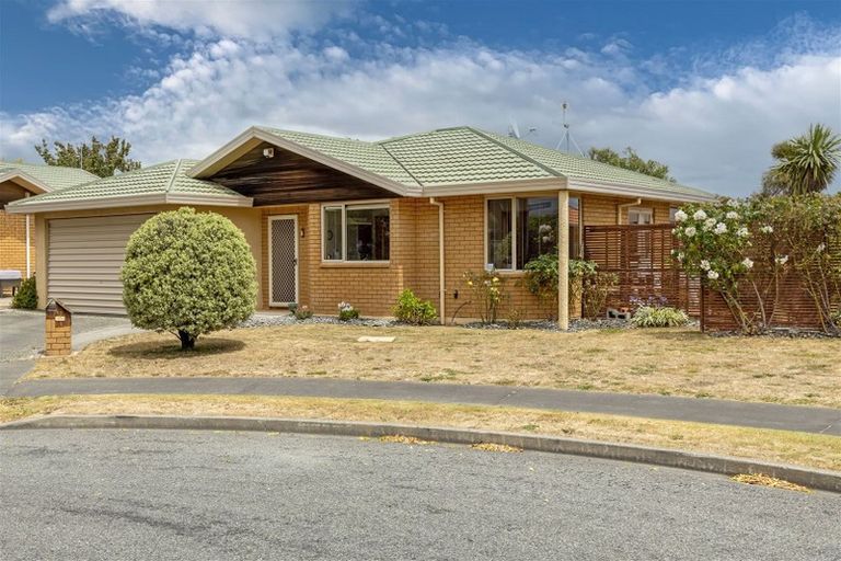 Photo of property in 37 Karina Crescent, Redwoodtown, Blenheim, 7201