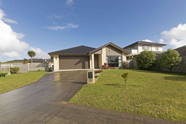 Photo of property in 28 Mcwhirters Farm Lane, Massey, Auckland, 0614