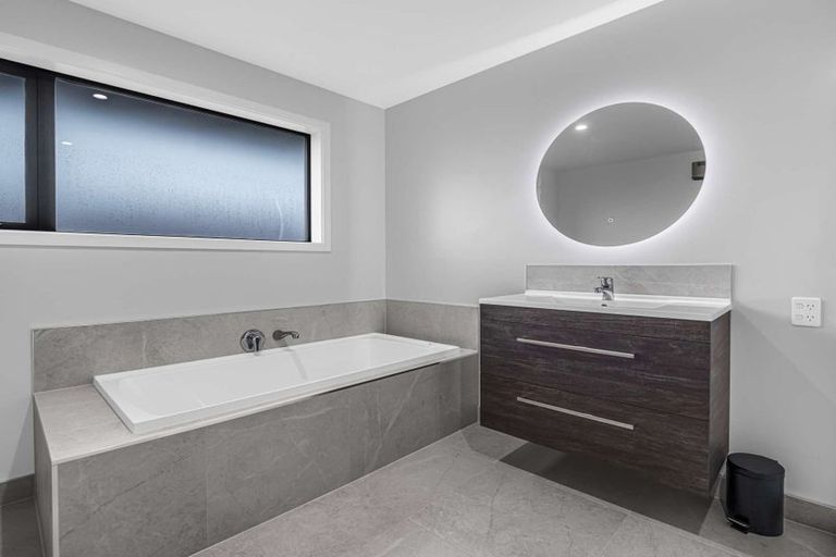 Photo of property in 16 Vercoe Street, Elgin, 7777