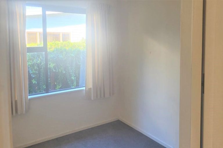 Photo of property in 94 Mana Esplanade, Paremata, Porirua, 5026