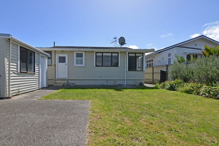 Photo of property in 2 Collins Street, Petone, Lower Hutt, 5012