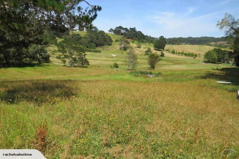 Photo of property in 104 Cemetery Road, Wainui, Silverdale, 0992