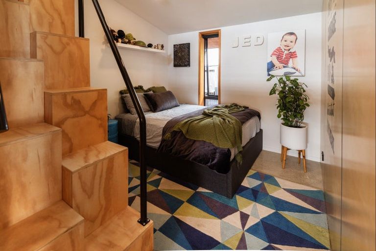 Photo of property in 60 Parkhill Road, Mellons Bay, Auckland, 2014